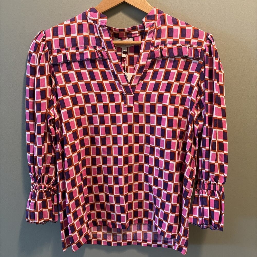 Monsoon & Beyond Size Small Stella Top Equilibrium Pink Geometric Print Blouse